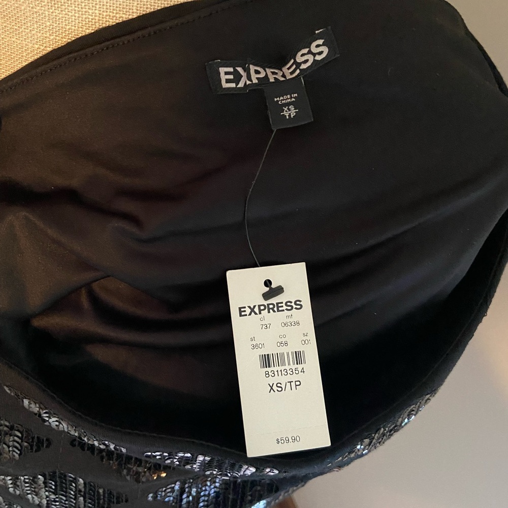 Express Skirt - Picture 2 of 3